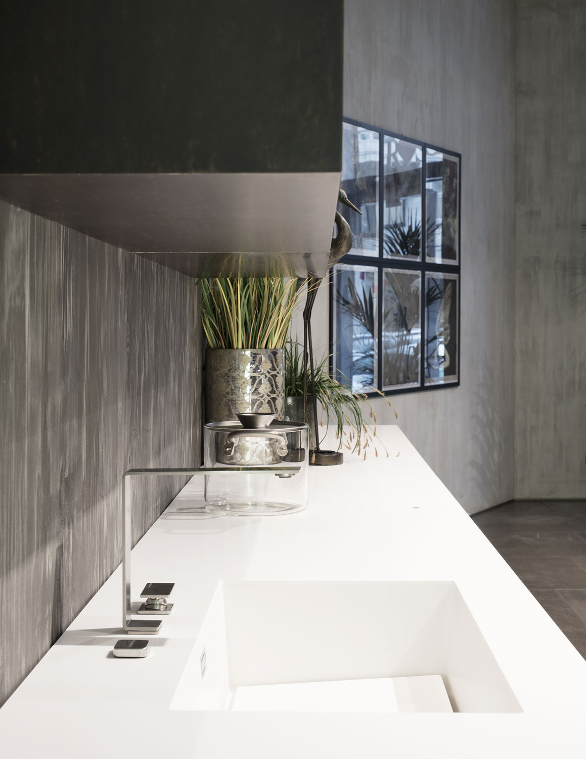 Sintered Stone Features